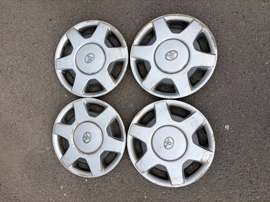 Оригинал колпаки Toyota R15