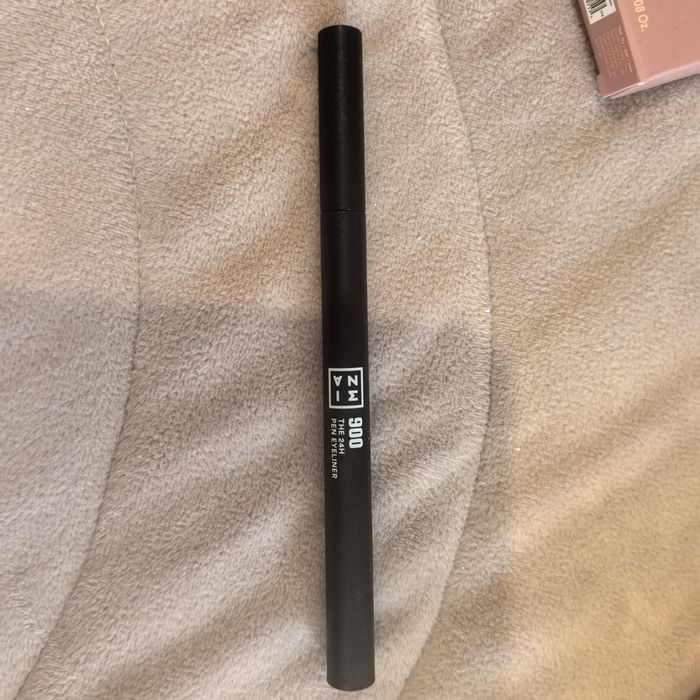 Чисто нова козметика