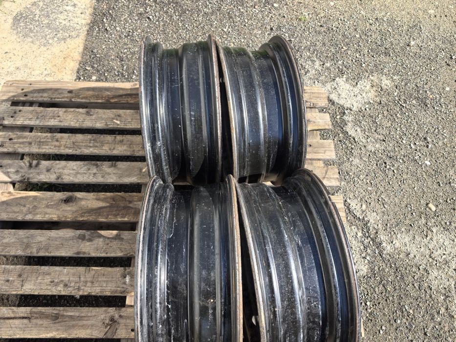 16 цола 5 х 118 мм Фиат / Пежо / Ситроен / Ивеко - 6 инча / ЕТ 68