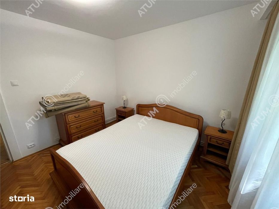 Apartament 3 camere decomandate in zona Vasile Aaron din Sibiu — fotografia 3