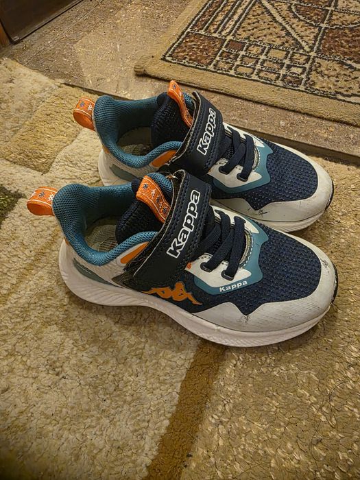 Продам красовки  очень легкие