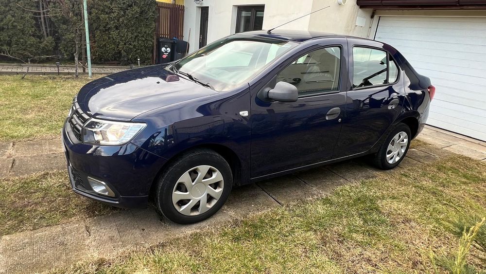 Dacia Logan.     .