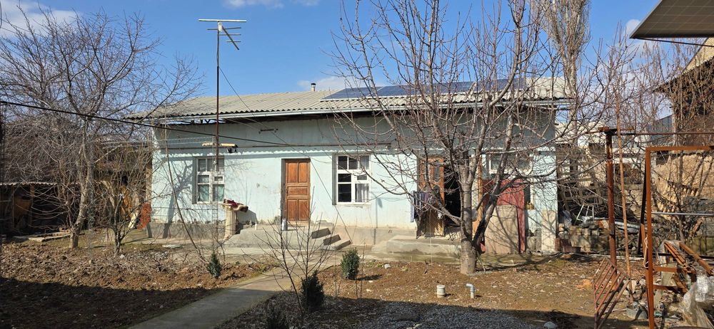 янгибозор, центр. 3-сотих сотилади.