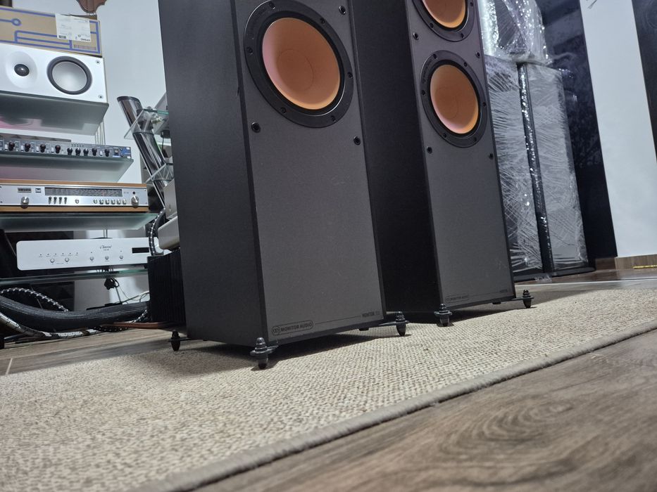 Monitor Audio 300 boxe Top