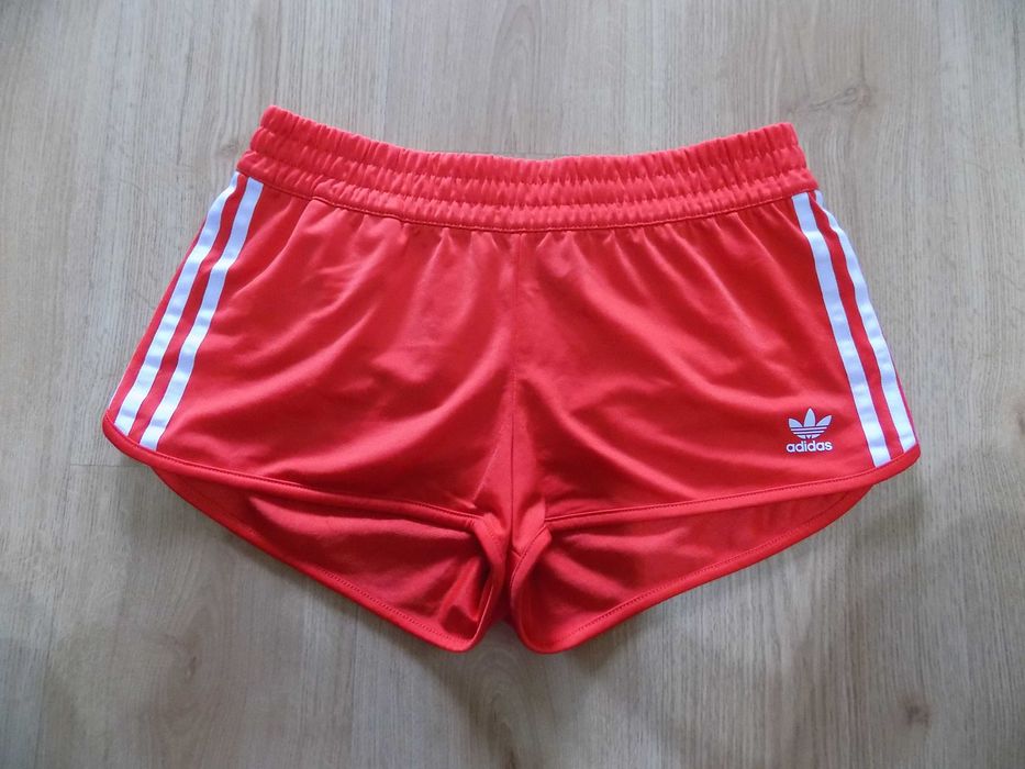 Къси панталони adidas шорти гащета екип оригинал крос спорт дамски S/M