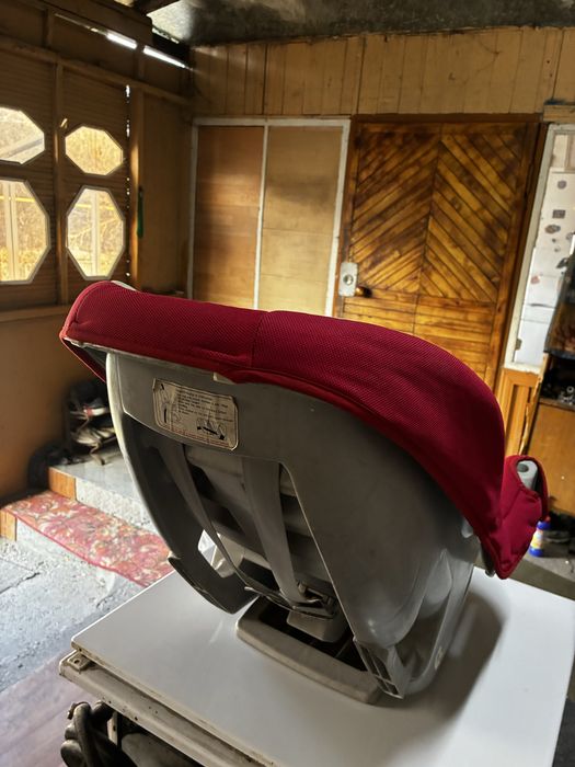 Детское кресло в хорошем состоянии