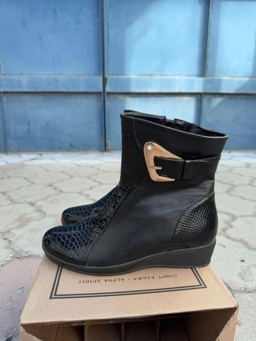 Осенний сапоги великан 43 размера