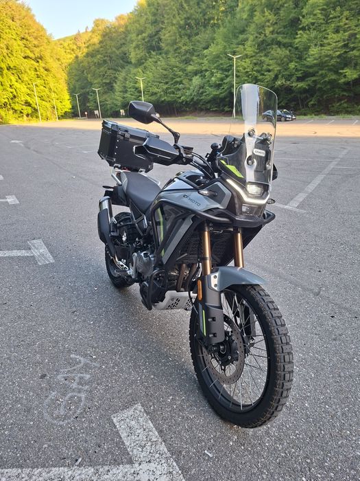 Motocicleta CF Moto 450 MT