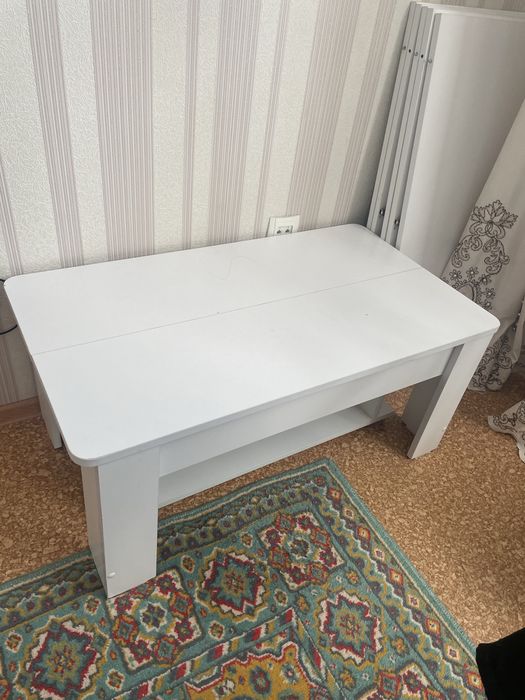 Продам стол раскладной три метра