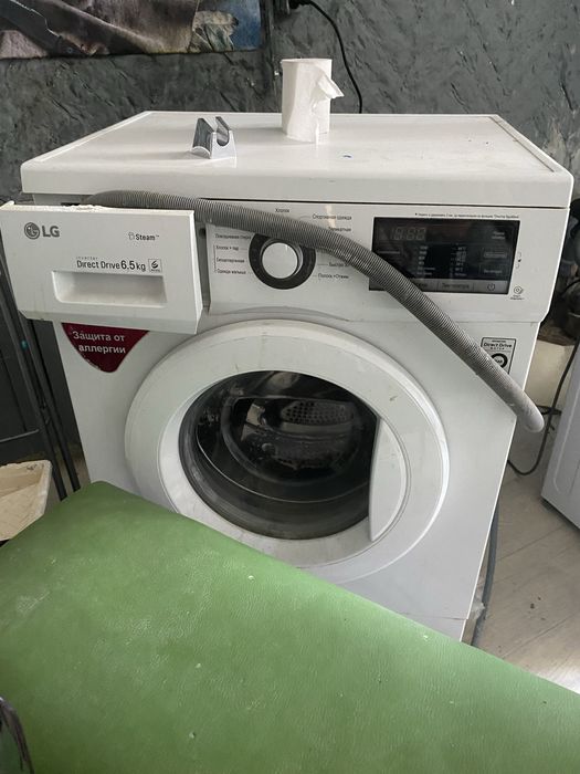 Продам стиральную машинку на запчасти