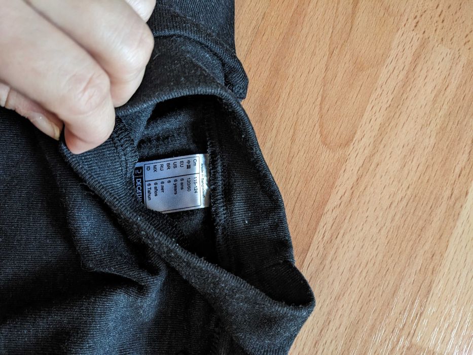 Vând lenjerie termica copii Decathlon 115-124