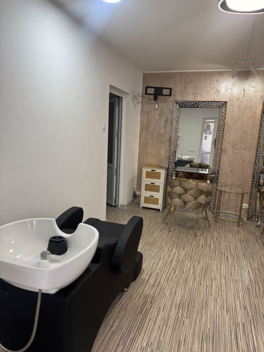 Afacere la cheie salon de infrumusetare