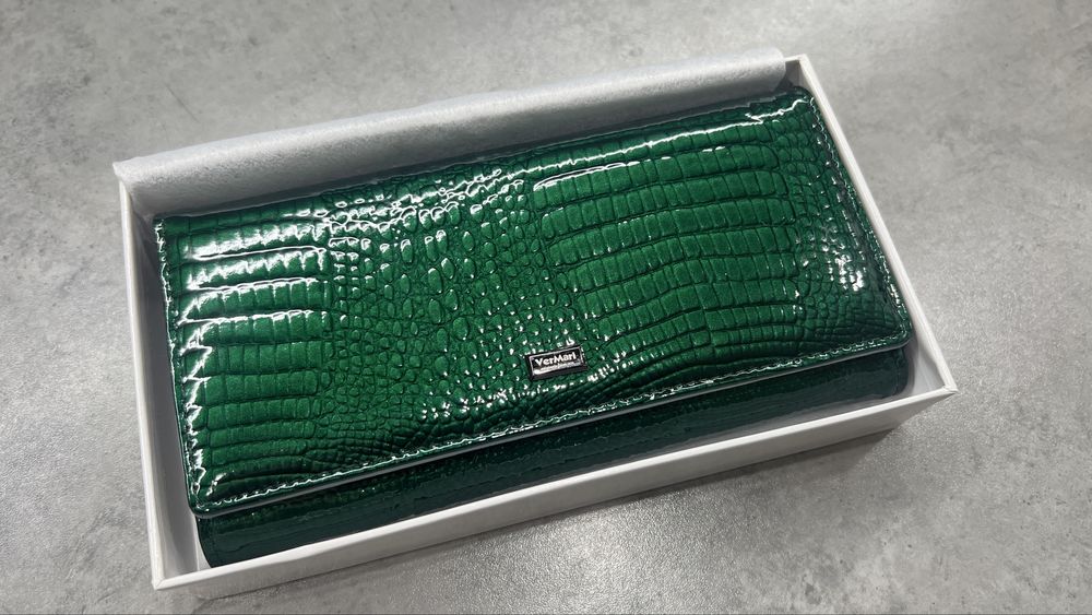 Кошелек из натуральной кожи