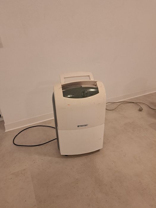 Vând dezumificator Trotec TTK 100 S