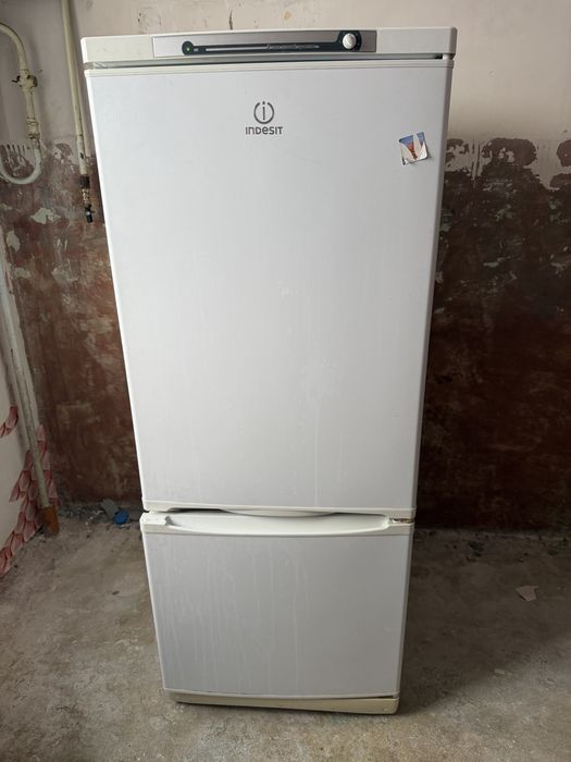 Холодильник 2 камерный