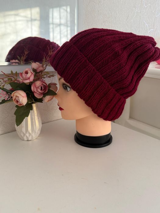 Продам вязанную шапку