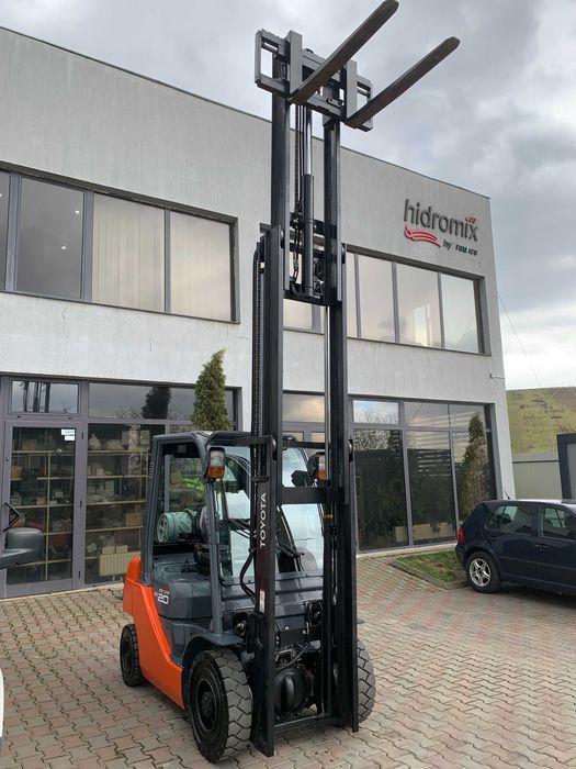 Stivuitor - Motostivuitor Toyota GPL 02-8FGF20 - Seria 32421 - 2013