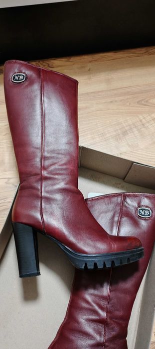 дамски ботуши естествена кожа (номер 38) в цвят бордо