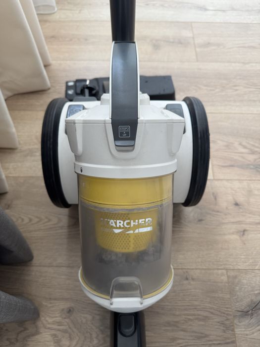 Продам пылесос Karcher