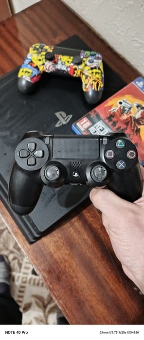PS4 1Tb Pro срочно !!! Продается !!