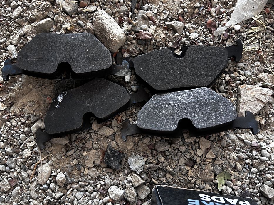 Е34 тормозной диск пердний и колодка перед зад