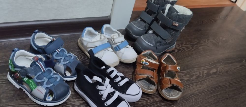 Продам детские вещи и обуви
