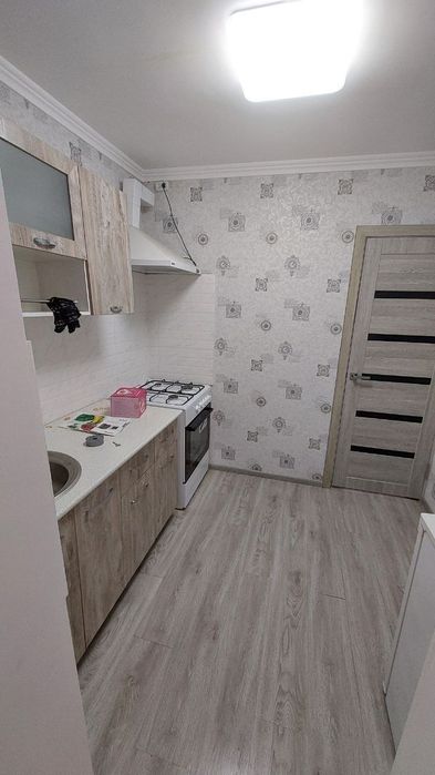 Чиланзар -25 орентир: Олмос туйхана 2/1/5 С ремонтом, балкон 2*6