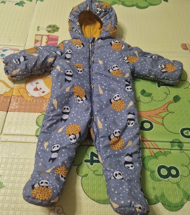 Продам демисезонный комбинезон