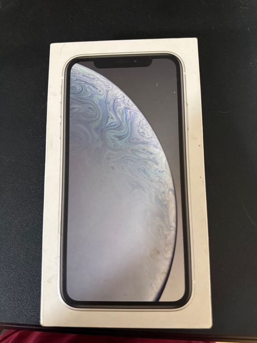 Iphone Xr идиальный кроме акб