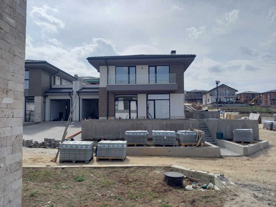 Продава се Къща в с. Марково, Област Пловдив - 229 кв.м за 1358 €/кв.м - Снимка #2