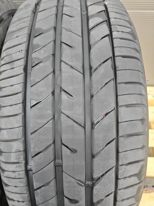 4 бр. Летни, Нови 235/55 /17 Kumho Ecsta HS52-dot 4524