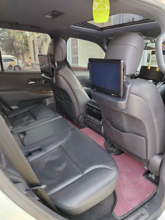 Toyota Land Cruiser 300 SFX V1