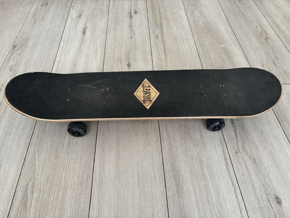 Продам скейтборд Termit