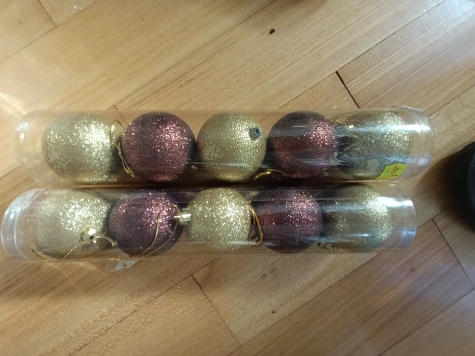 Коледна елха и украса