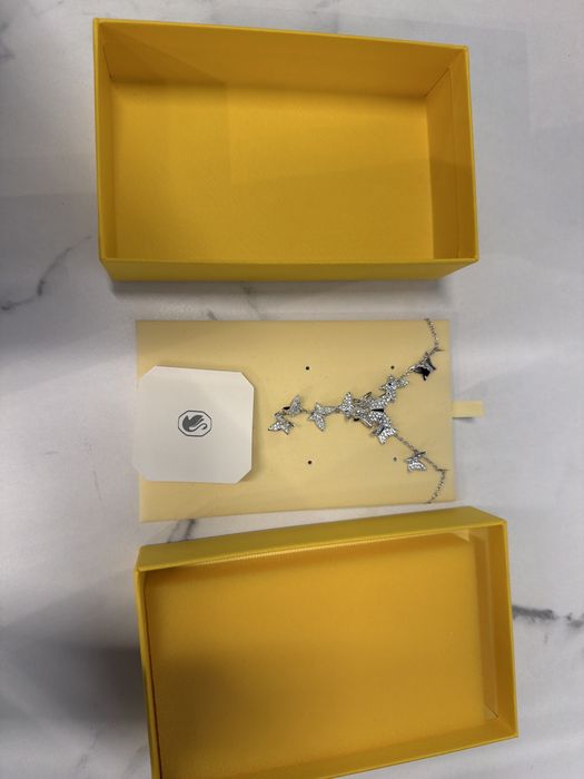Swarowski Idyllia Lilia Y necklace
