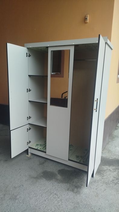3 eshikli 50% laminat shkaflar