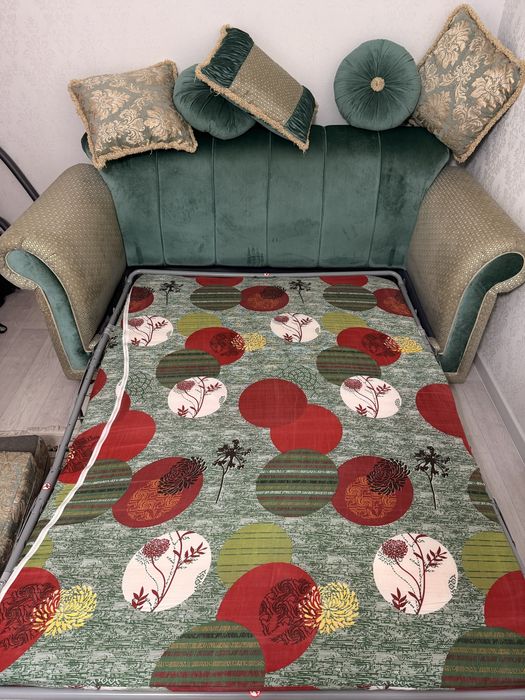 Диван в хорошем состоянии