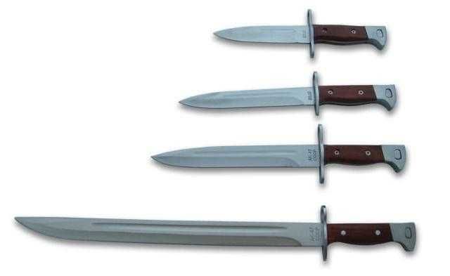 Cutit,Cutite, baioneta inscriptionat AK-47 CCCP + teaca