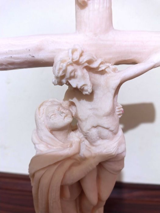 Страхотна Статуетка-Разпятие От Алабастър