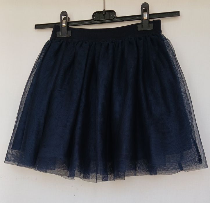 Детски поли за всякакъв повод красиви и стилни.