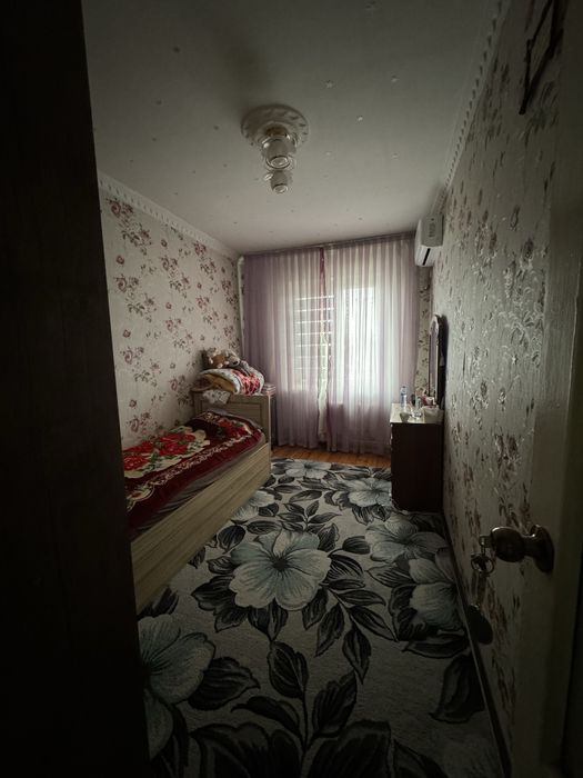 Yakkasaroy Bobur kochasida kv sotiladi 85000$