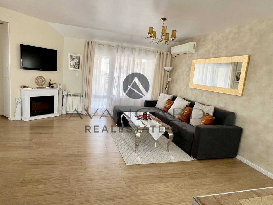 Продава се Тристаен апартамент в Пловдив, Център - 120 кв.м за 2508 €/кв.м - Снимка #1