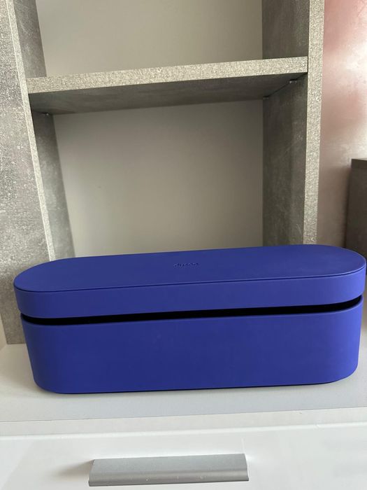 Продам утюжок Dyson