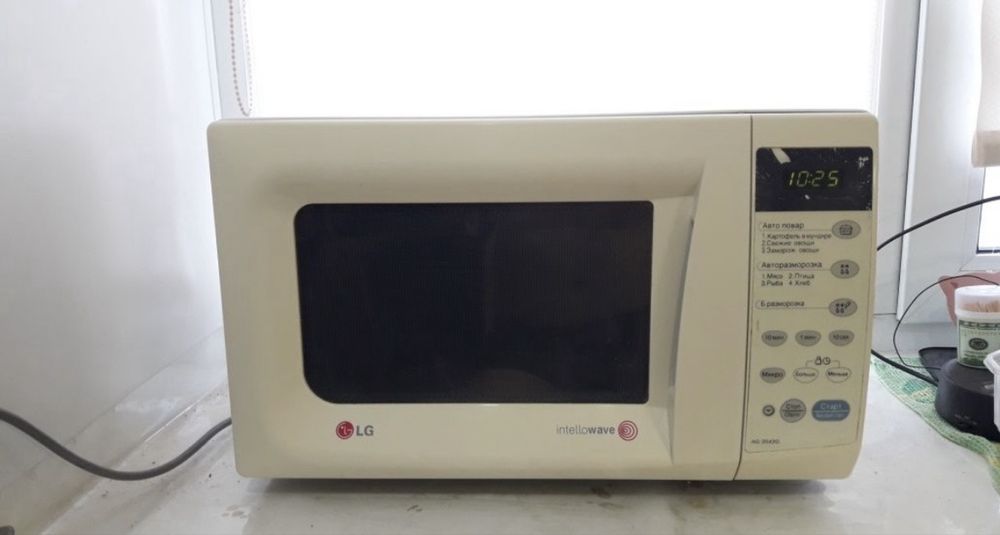 Микроволновка LG