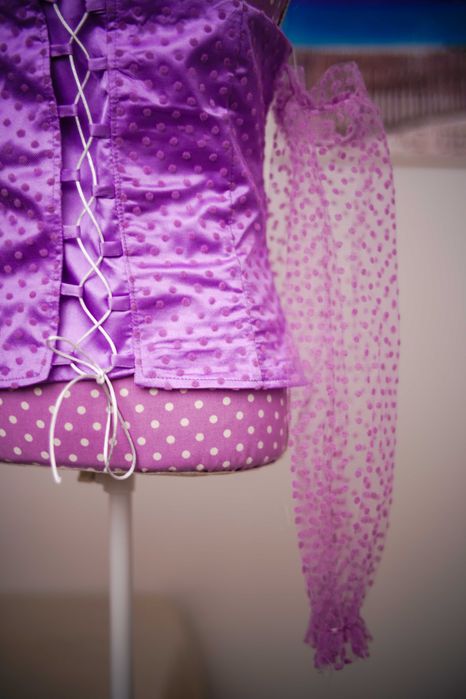 Corset cu snur la spate