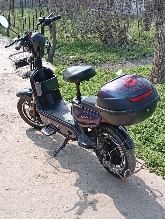 Продаётся скутер. 60v