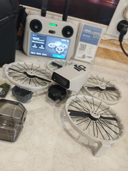 Продам почти новый квадрокоптер,дрон DJI Flip