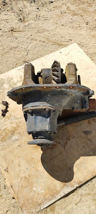 Запчасти редуктор и генератор от МАЗ