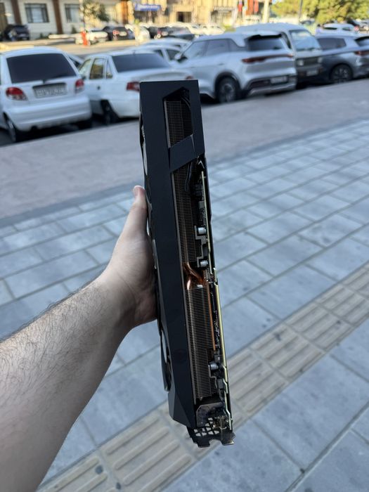 Gigabate RTX 3080 10GB 320 Bit