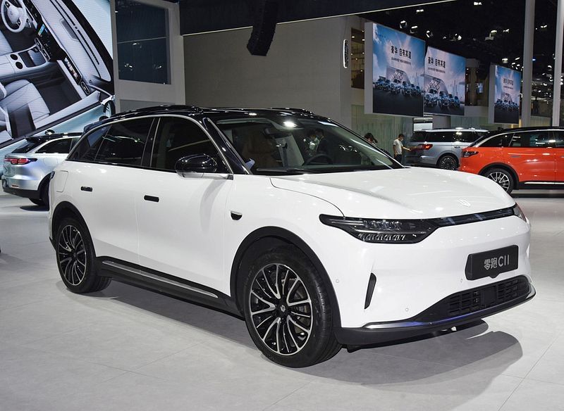 Leap Motor c 16  2 Позиция Qora va Oq 2025